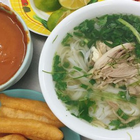 Pho ga Le Van Huu
