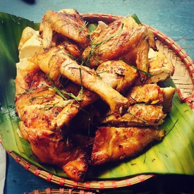 Chicken grilled with lime leaves