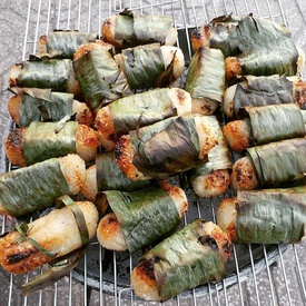 Grilled bananas with desiccated coconut