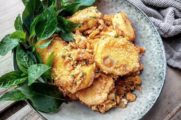 Fried Tofu with Salted Egg