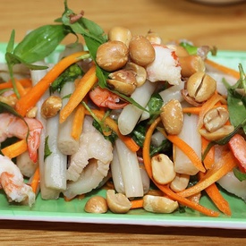 Goi ngo sen (Lotus stem salad)