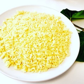 Xoi Vo (Mung Bean Coated Sticky Rice)