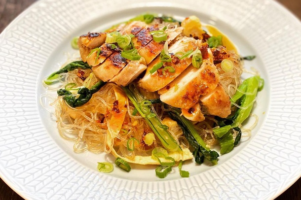 Chicken stir fry with vermicelli