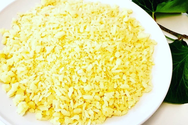 Xoi Vo (Mung Bean Coated Sticky Rice)