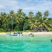 First International Tourists Come To Phu Quoc Island Under Vaccine Passport Program