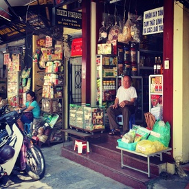 Lan Ong - Street Of Herbal Medicine