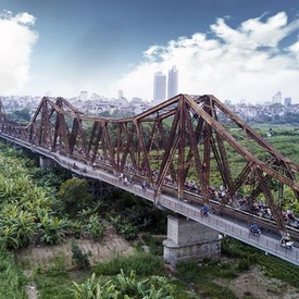 Long Bien Bridge