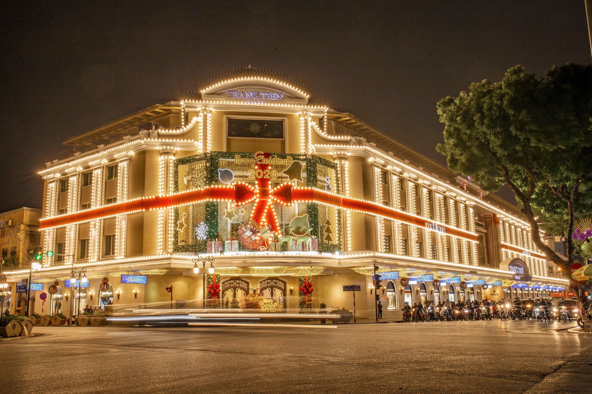 Louis Vuitton Hanoi Trang Tien Plaza Store, Viet Nam